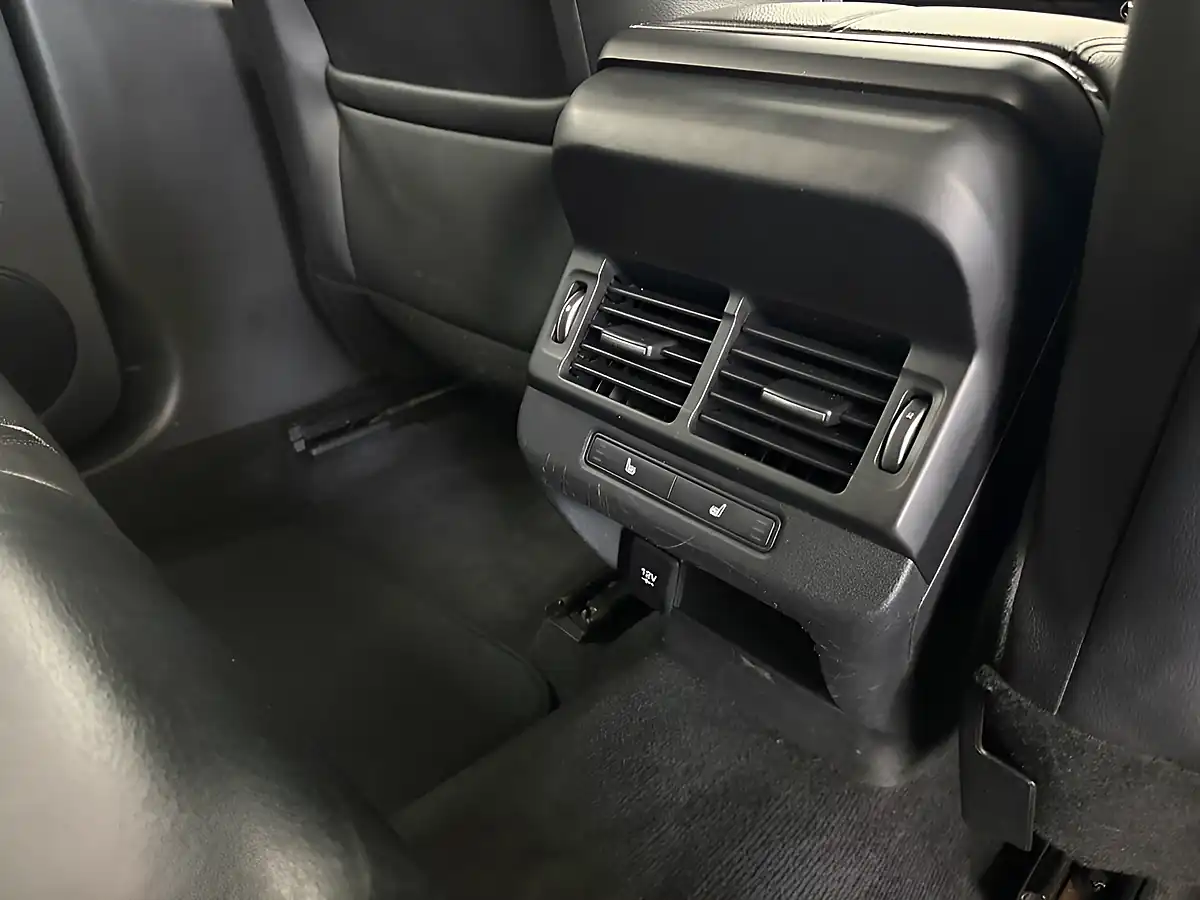 Used 2020 Land Rover Range Rover Evoque S Grey - Interior and Exterior details 7