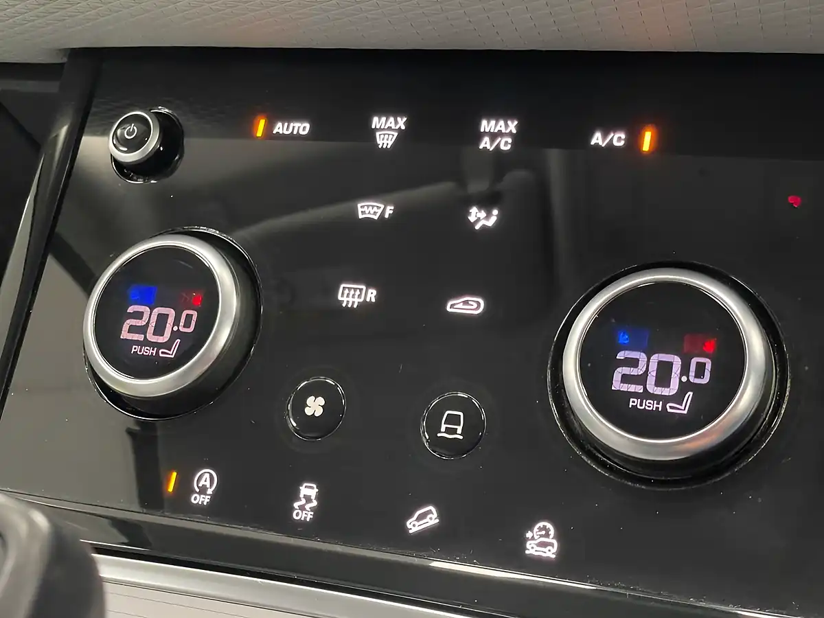 Used 2020 Land Rover Range Rover Evoque S Kaikoura Stone - Interior and Exterior details 20