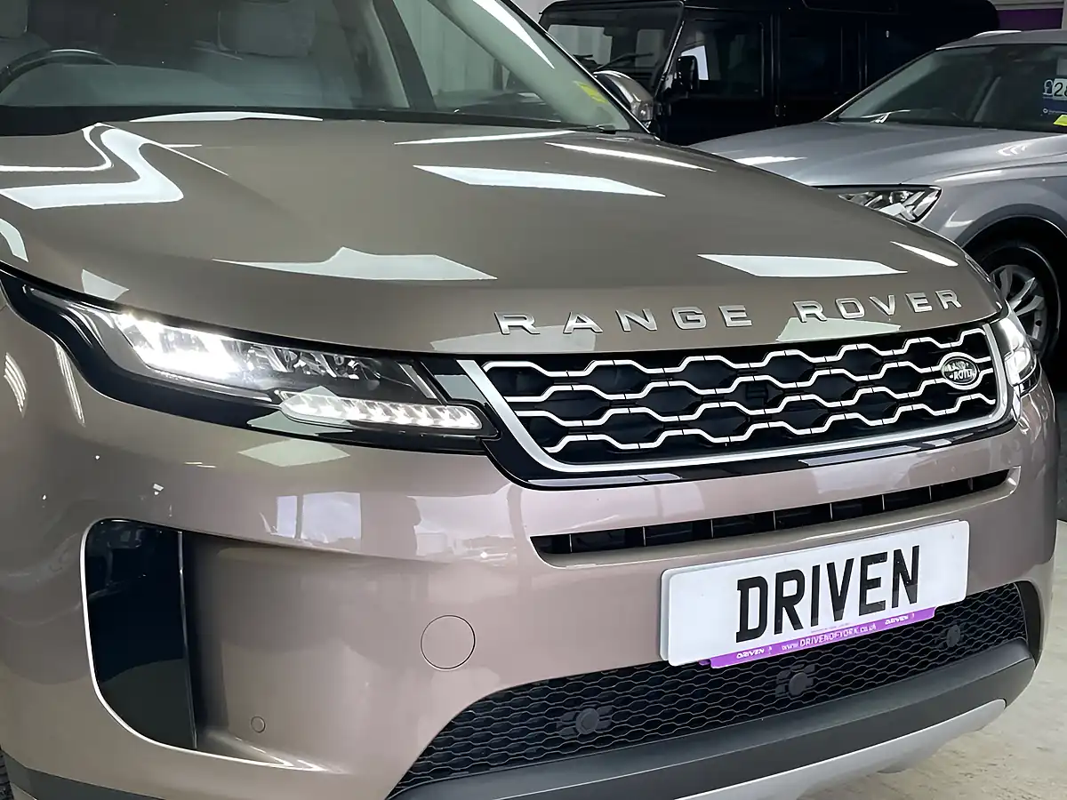 Used 2020 Land Rover Range Rover Evoque S Kaikoura Stone - Interior and Exterior details 5