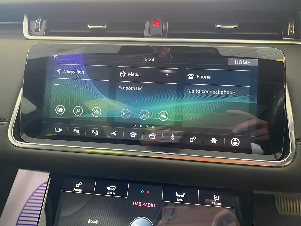 Used 2020 Land Rover Range Rover Evoque Se Silver - Interior and Exterior details 14