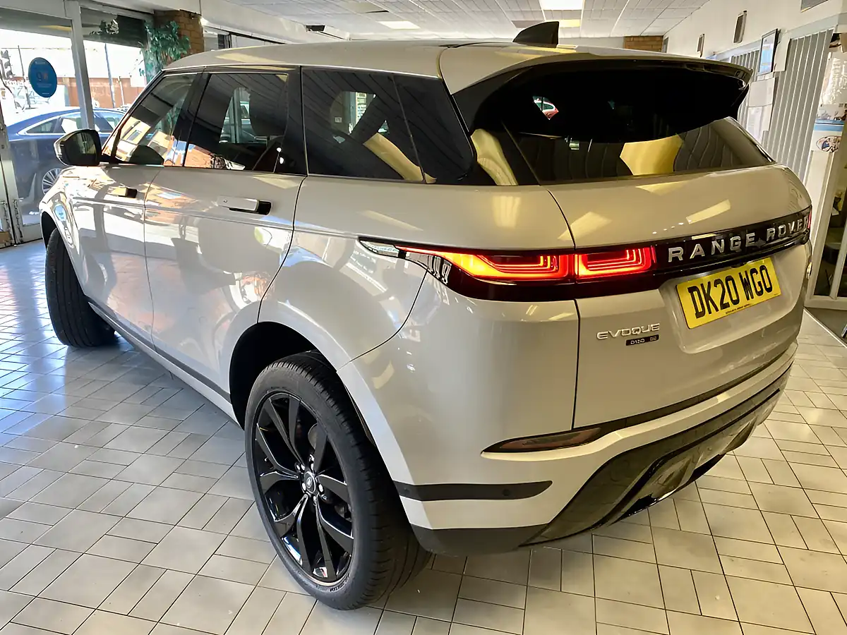 Used 2020 Land Rover Range Rover Evoque Se Silver - Interior and Exterior details 6