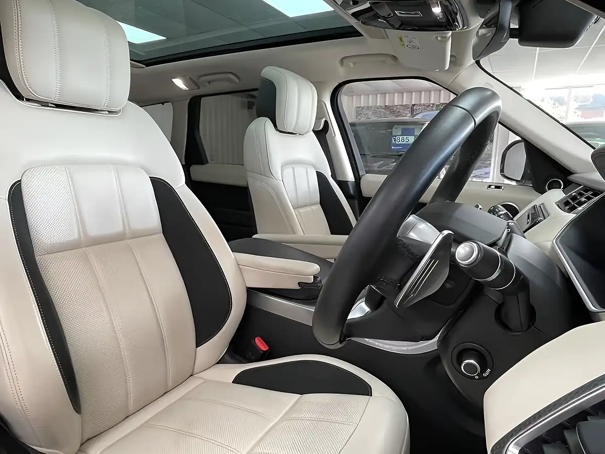 Used 2020 Land Rover Range Rover Hse Dynamic White - Interior and Exterior details 13