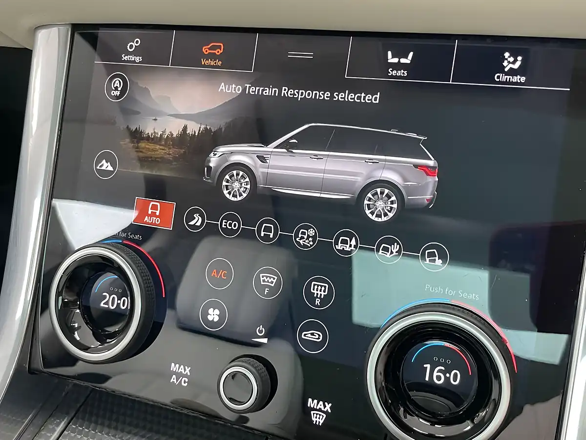 Used 2020 Land Rover Range Rover Hse Dynamic White - Interior and Exterior details 20
