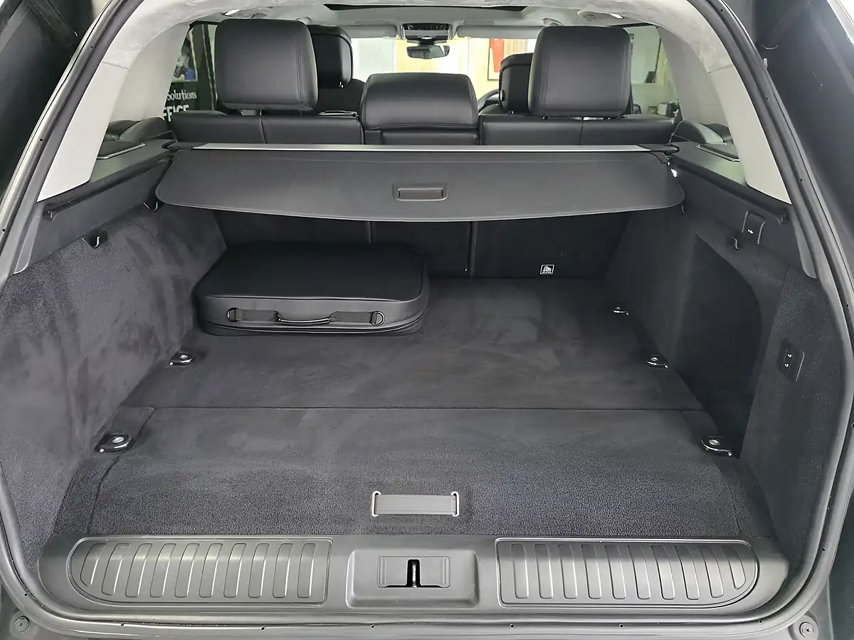 Used 2020 Land Rover Range Rover Sport Autobiography Dynamic Eiger Grey - Interior and Exterior details 13
