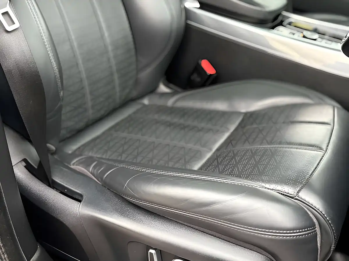 Used 2020 Land Rover Range Rover Sport Autobiography Dynamic Silver - Interior and Exterior details 16