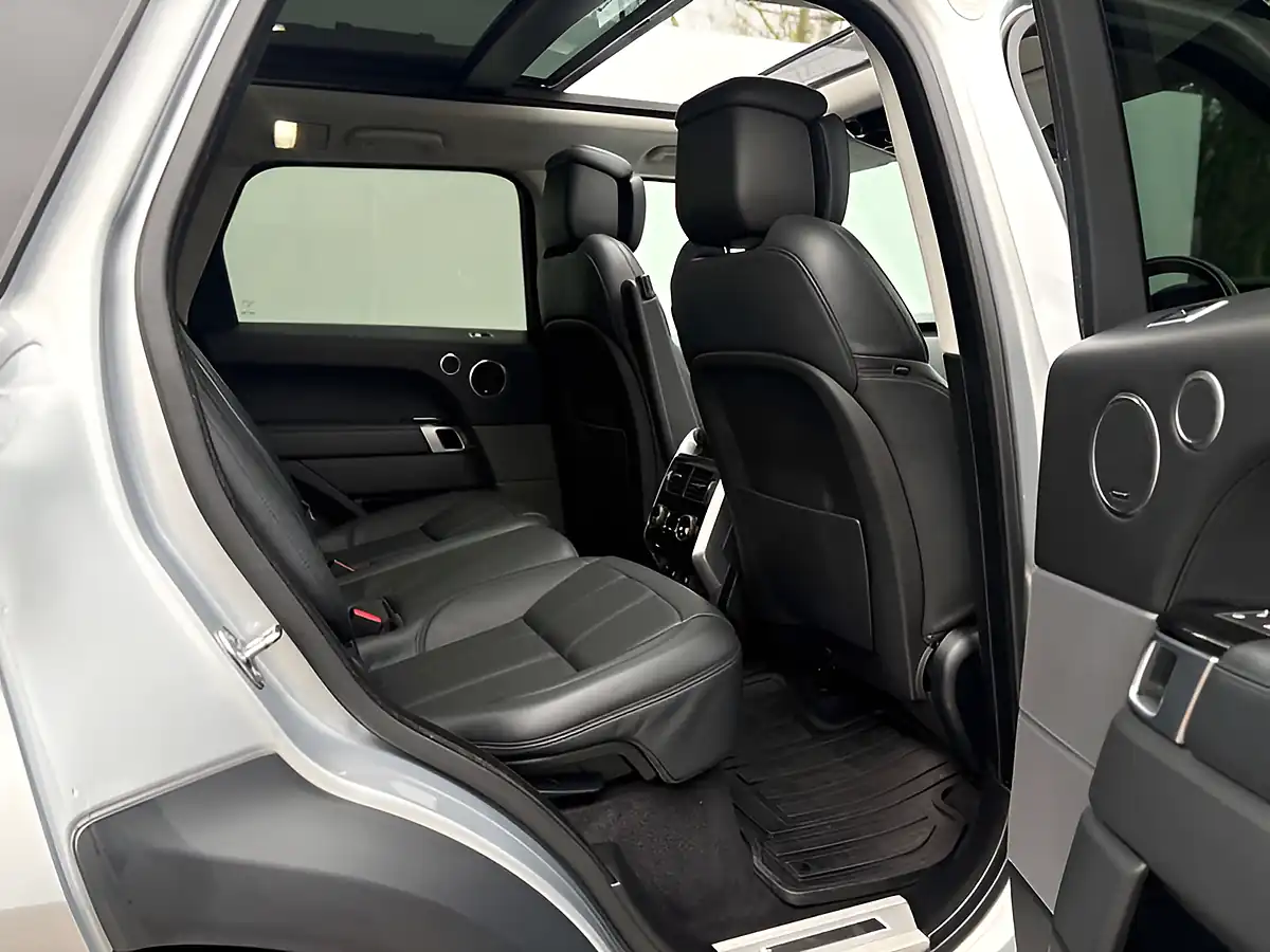 Used 2020 Land Rover Range Rover Sport Autobiography Dynamic Silver - Interior and Exterior details 18