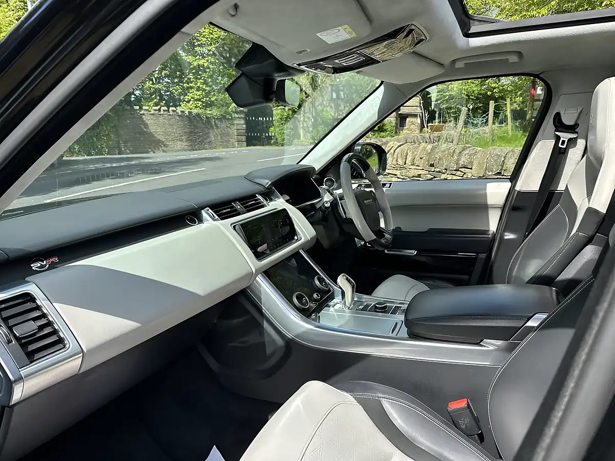 Used 2020 Land Rover Range Rover Sport Black - Interior and Exterior details 9