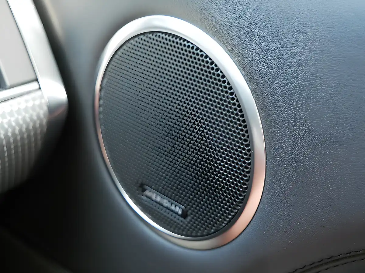 Used 2020 Land Rover Range Rover Sport Hse Dynamic Blue - Interior and Exterior details 15