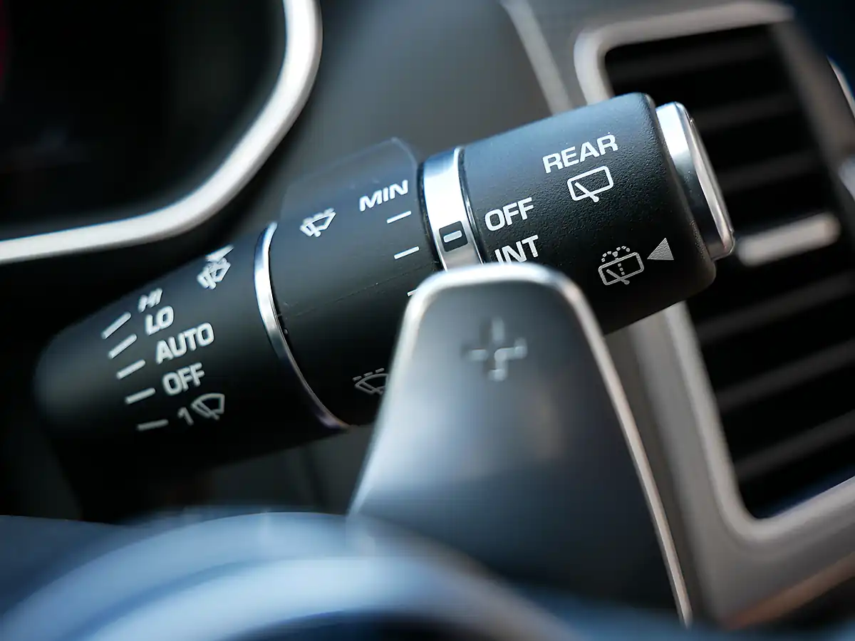 Used 2020 Land Rover Range Rover Sport Hse Dynamic Blue - Interior and Exterior details 16