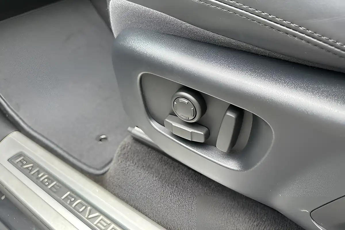 Used 2020 Land Rover Range Rover Sport Hse Dynamic Grey - Interior and Exterior details 6