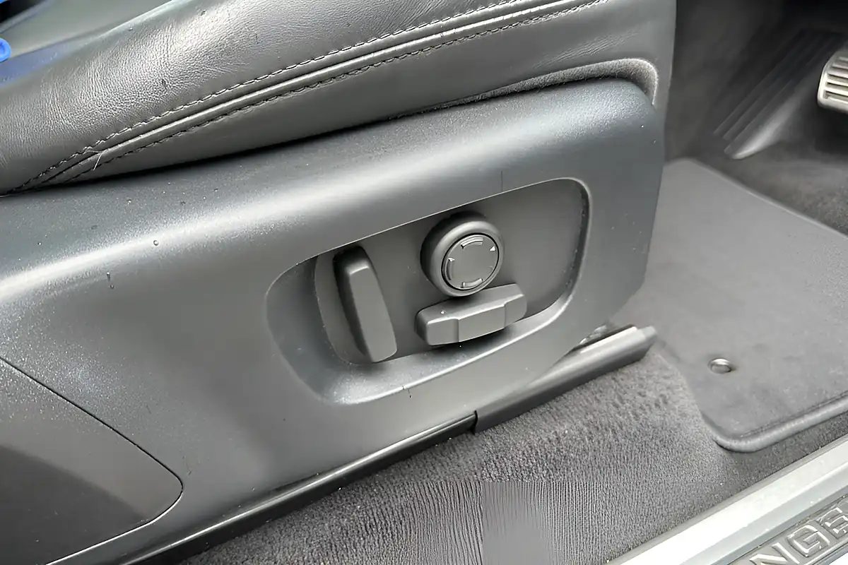 Used 2020 Land Rover Range Rover Sport Hse Dynamic Grey - Interior and Exterior details 8