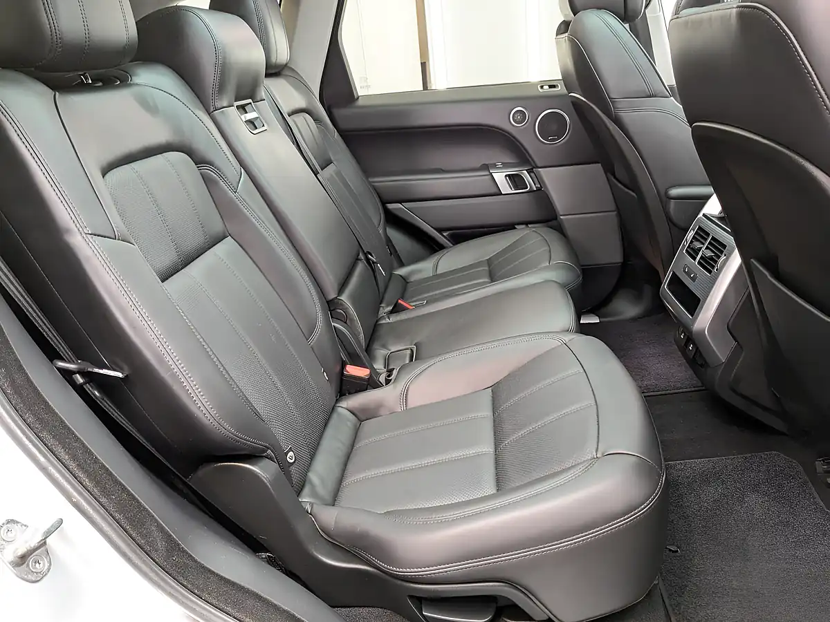 Used 2020 Land Rover Range Rover Sport Hse Dynamic Indus Silver - Interior and Exterior details 13