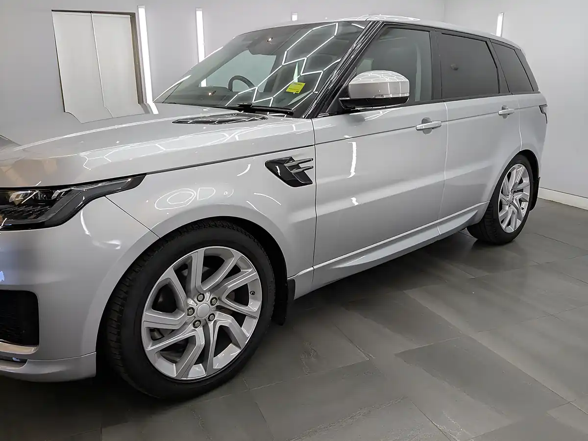 Used 2020 Land Rover Range Rover Sport Hse Dynamic Indus Silver - Interior and Exterior details 3