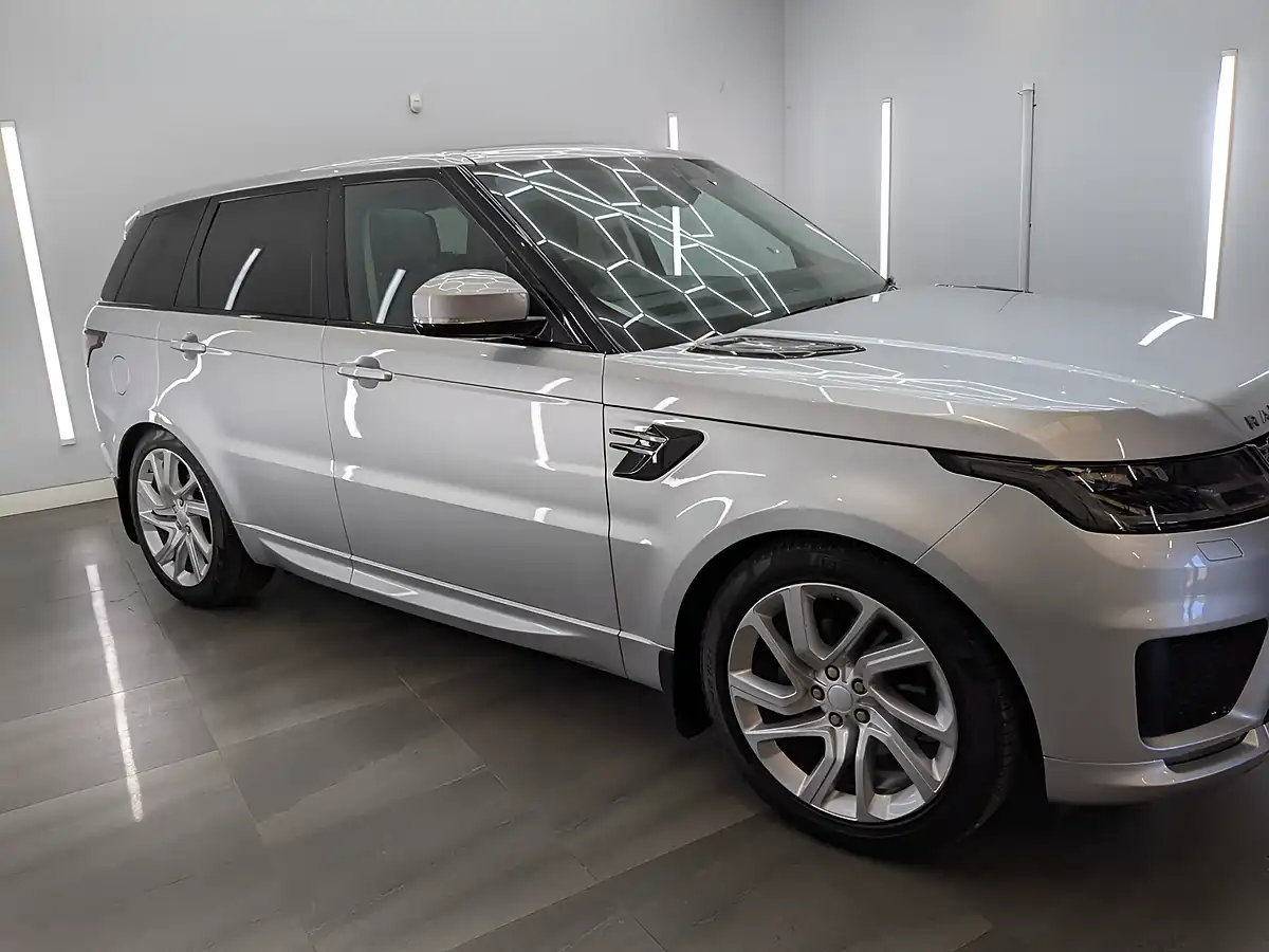 Used 2020 Land Rover Range Rover Sport Hse Dynamic Indus Silver - Interior and Exterior details 4
