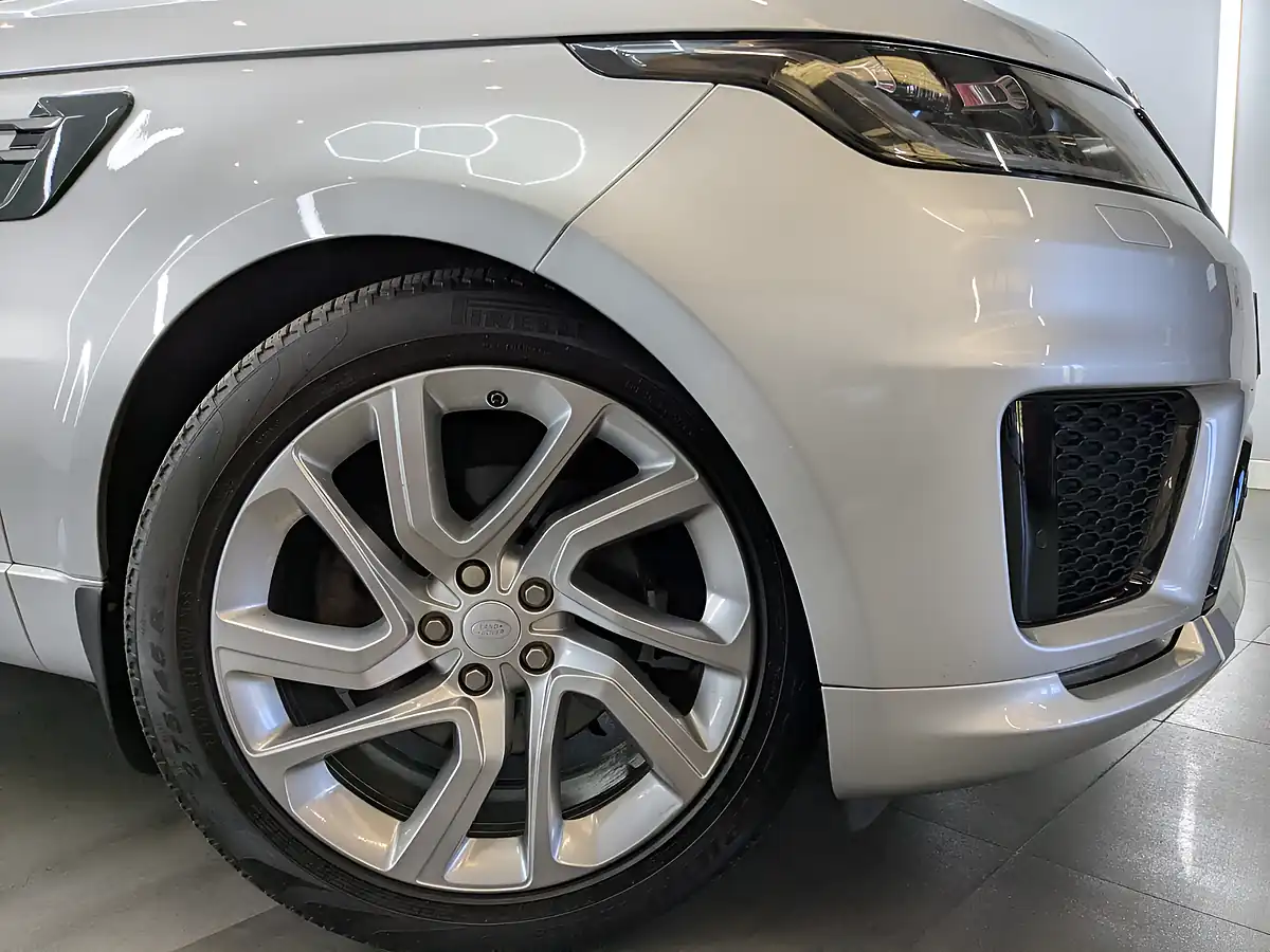 Used 2020 Land Rover Range Rover Sport Hse Dynamic Indus Silver - Interior and Exterior details 5