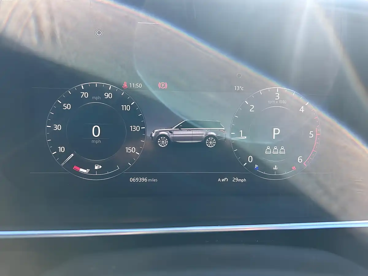 Used 2020 Land Rover Range Rover Sport Hse Dynamic Red - Interior and Exterior details 4