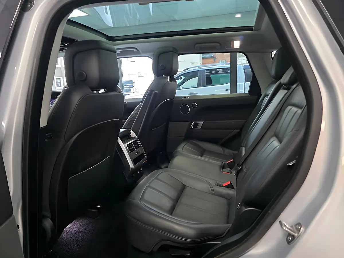 Used 2020 Land Rover Range Rover Sport Hse Dynamic Silver - Interior and Exterior details 7