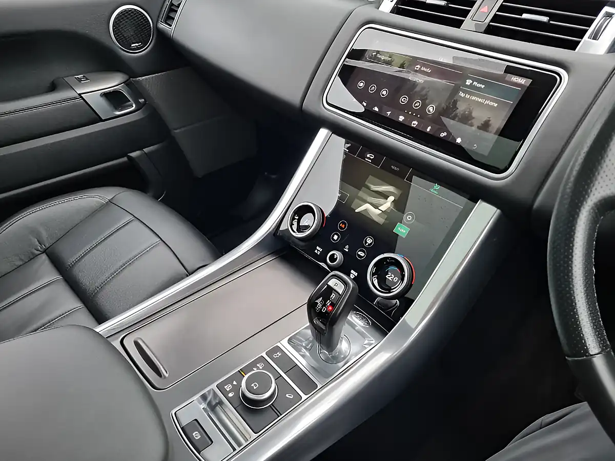 Used 2020 Land Rover Range Rover Sport Hse Dynamic White - Interior and Exterior details 18