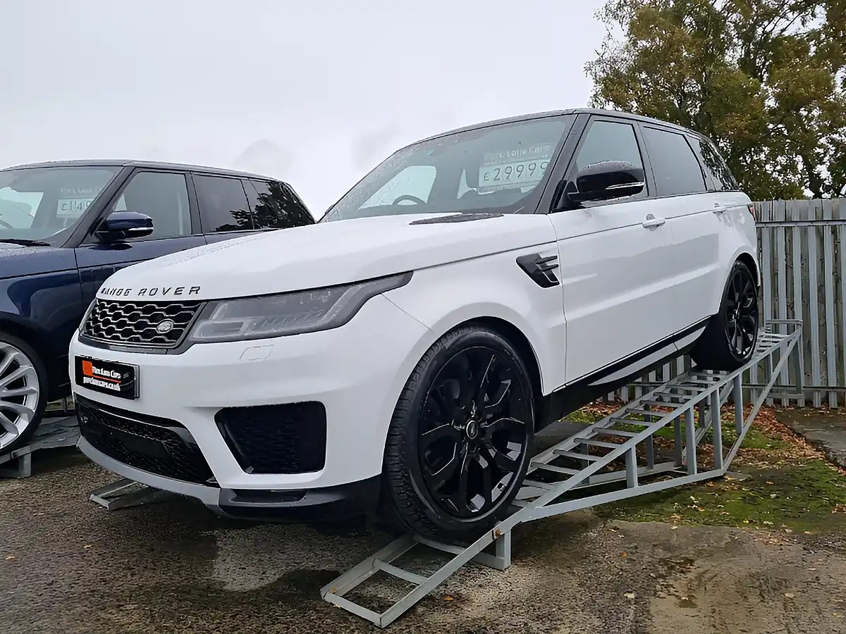 Used 2020 Land Rover Range Rover Sport Hse Dynamic White - Interior and Exterior details 4