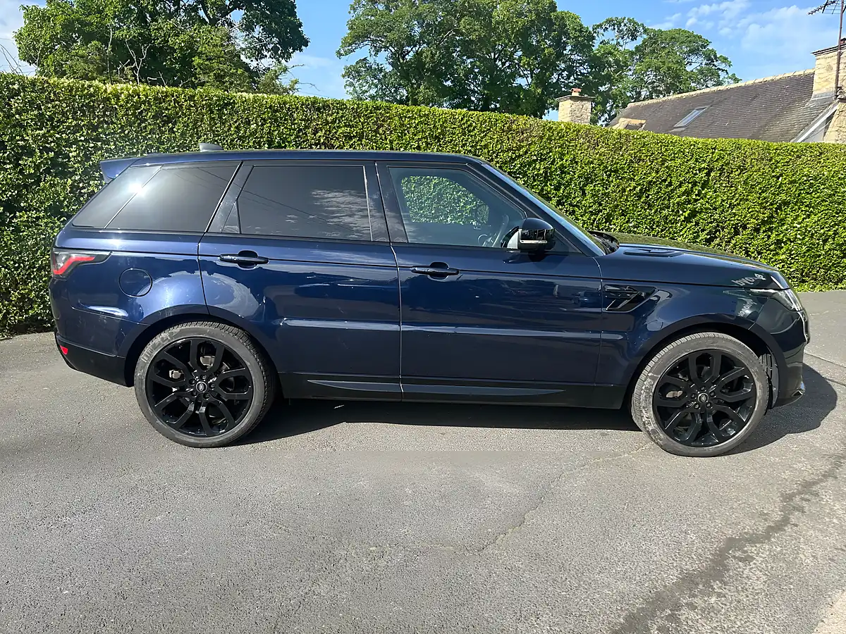 Used 2020 Land Rover Range Rover Sport Hse Portofino Blue - Interior and Exterior details 3