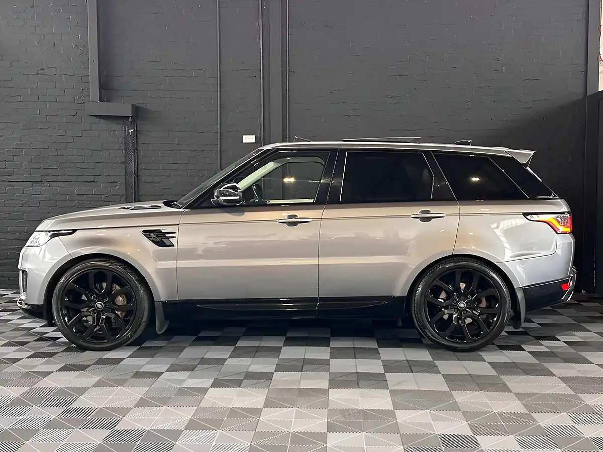 Used 2020 Land Rover Range Rover Sport Hse Storm Grey Metallic - Interior and Exterior details 10