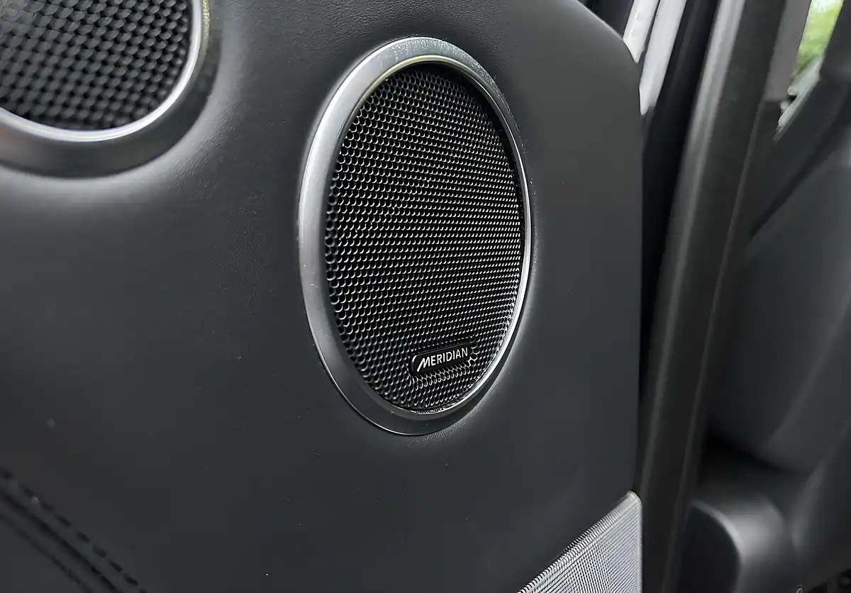 Used 2020 Land Rover Range Rover Sport Svr Black - Interior and Exterior details 10
