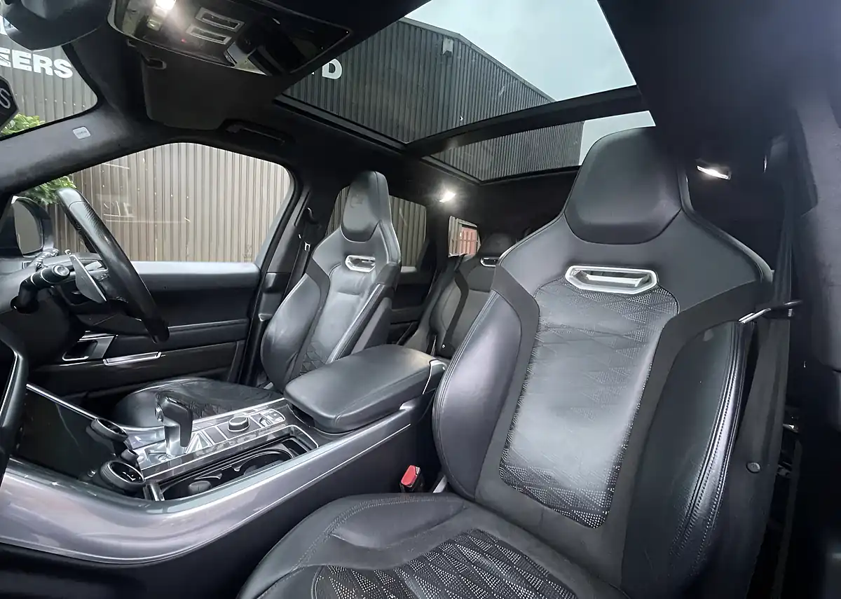 Used 2020 Land Rover Range Rover Sport Svr Black - Interior and Exterior details 9