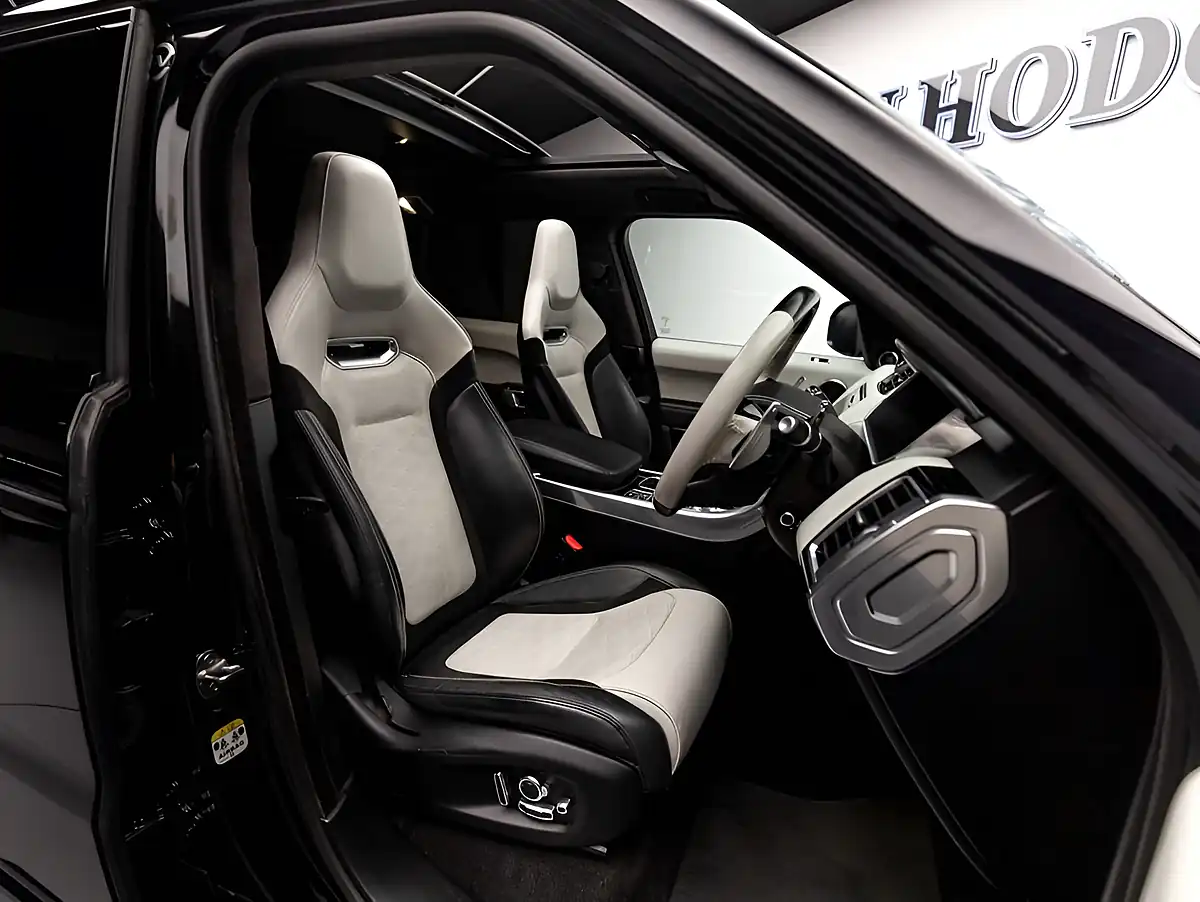 Used 2020 Land Rover Range Rover Sport Svr Black - Interior and Exterior details 17