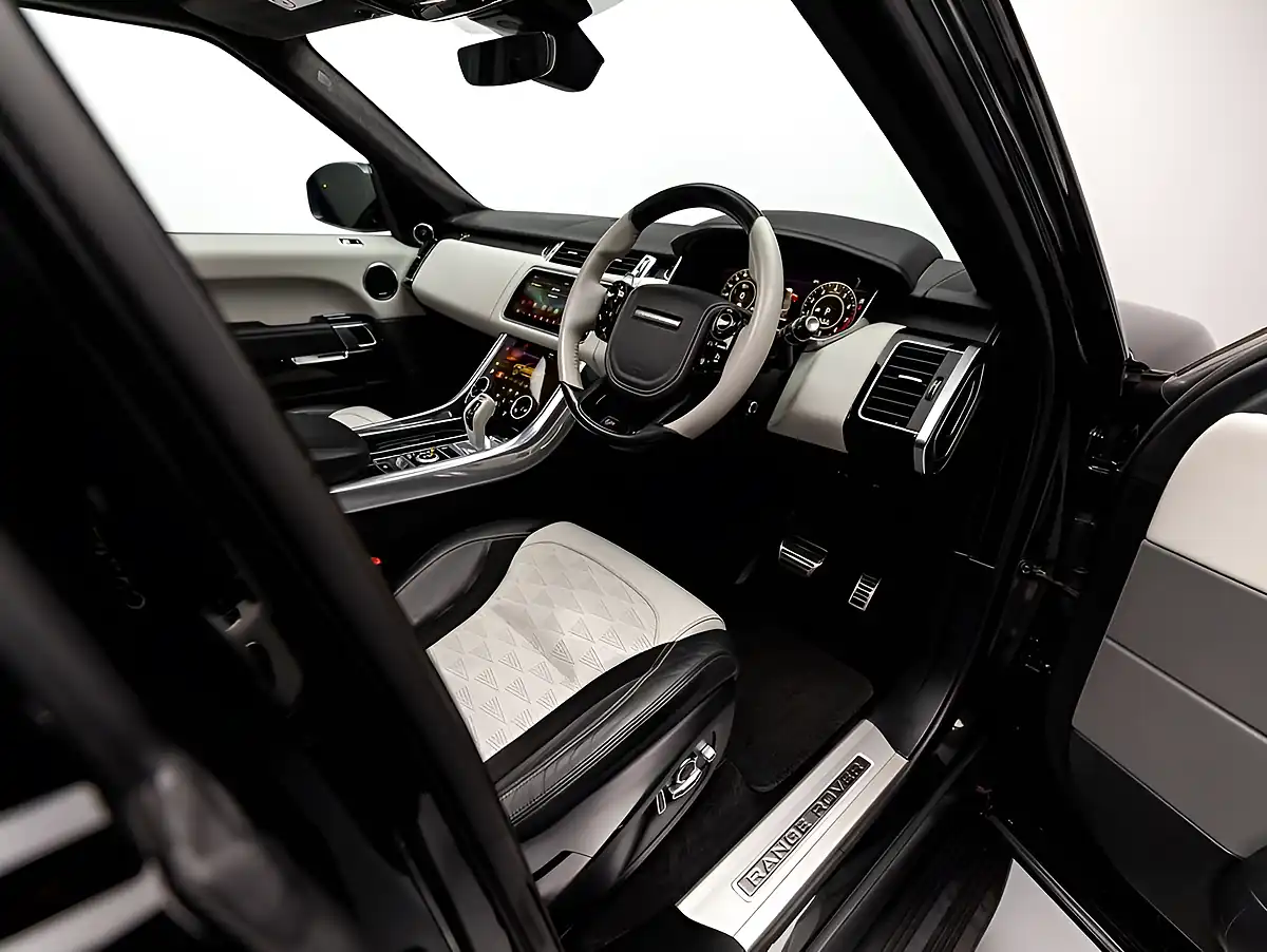 Used 2020 Land Rover Range Rover Sport Svr Black - Interior and Exterior details 19
