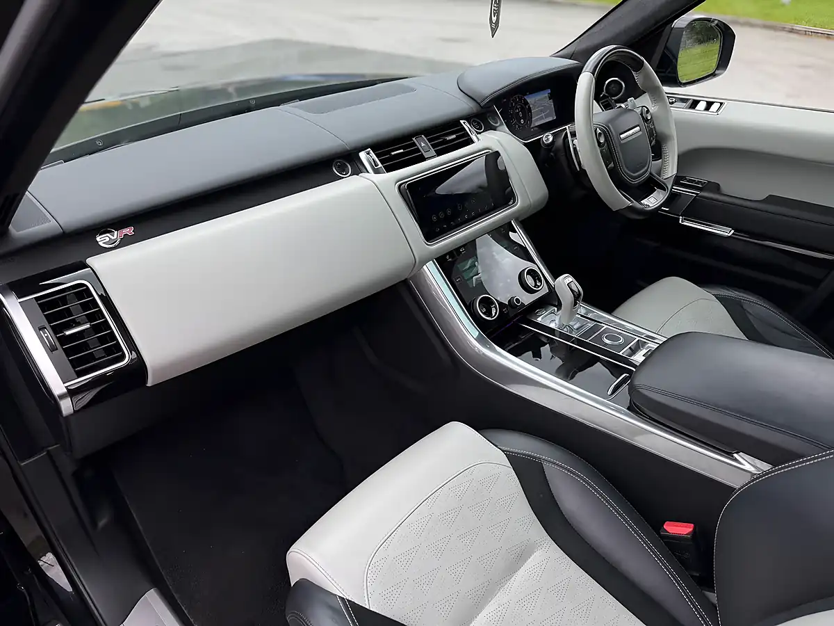 Used 2020 Land Rover Range Rover Sport Svr Black - Interior and Exterior details 10