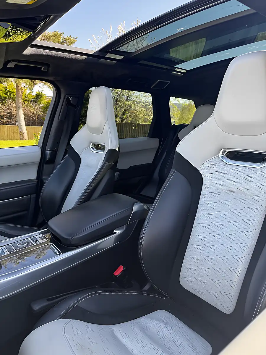 Used 2020 Land Rover Range Rover Sport Svr Black - Interior and Exterior details 13