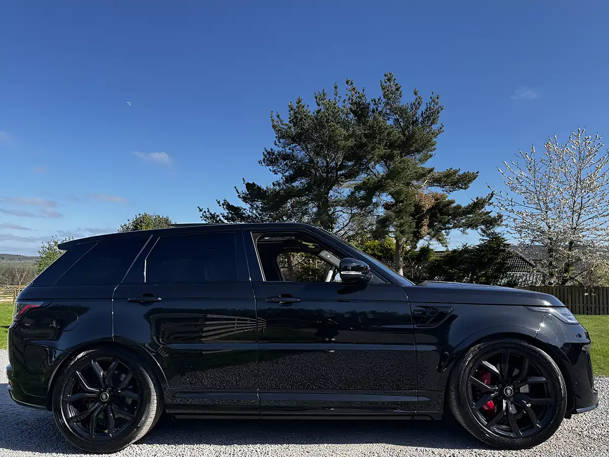 Used 2020 Land Rover Range Rover Sport Svr Black - Interior and Exterior details 9
