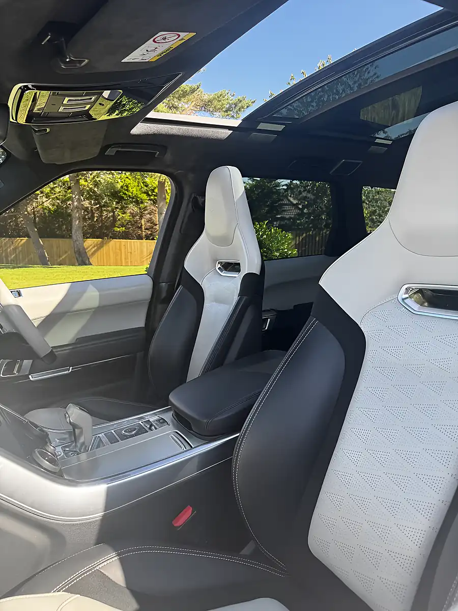 Used 2020 Land Rover Range Rover Sport Svr Blue - Interior and Exterior details 13