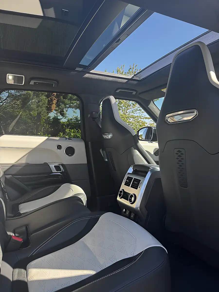 Used 2020 Land Rover Range Rover Sport Svr Blue - Interior and Exterior details 15