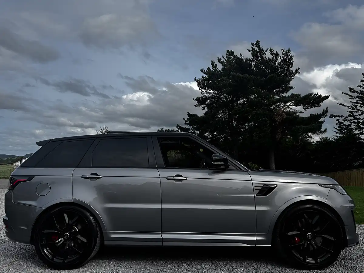 Used 2020 Land Rover Range Rover Sport Svr Grey - Interior and Exterior details 6