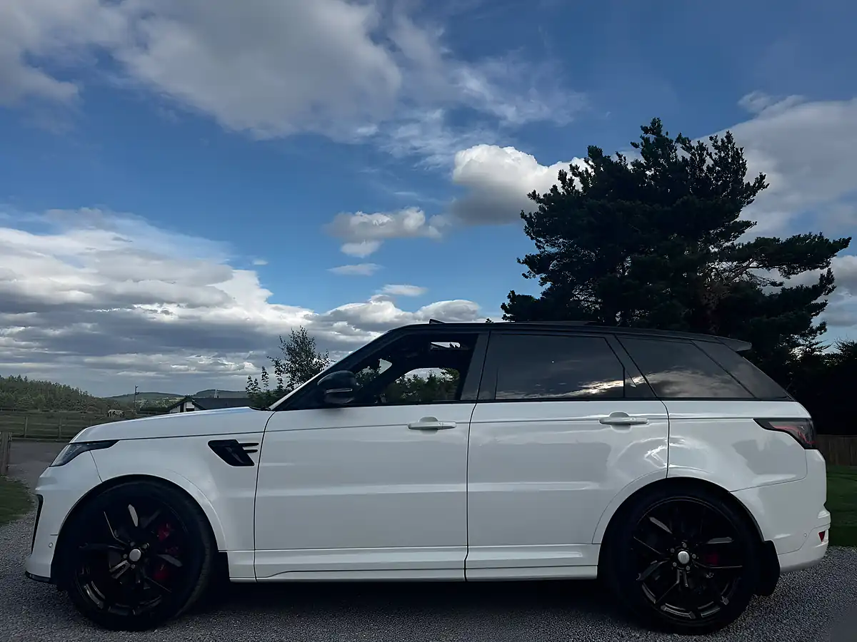 Used 2020 Land Rover Range Rover Sport Svr White - Interior and Exterior details 8
