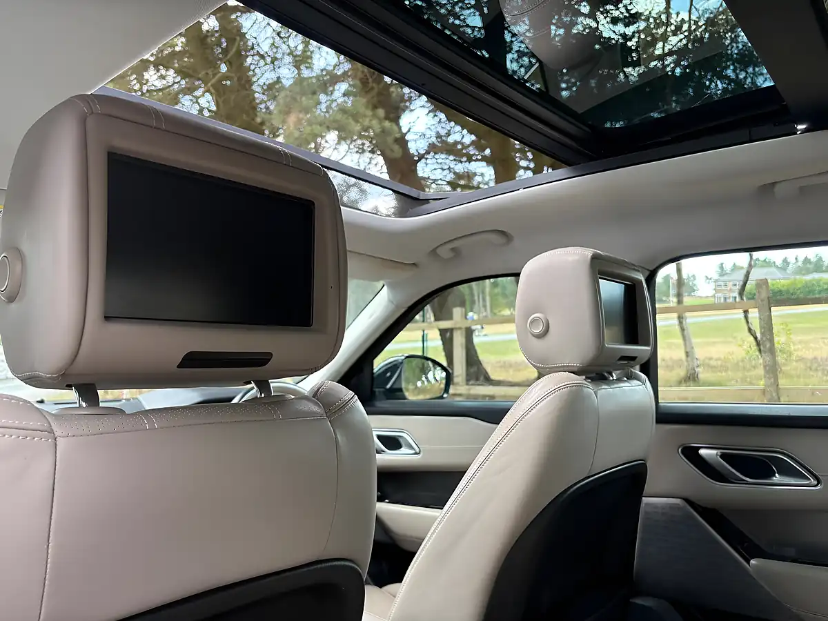 Used 2020 Land Rover Range Rover Velar Hse Silver - Interior and Exterior details 15