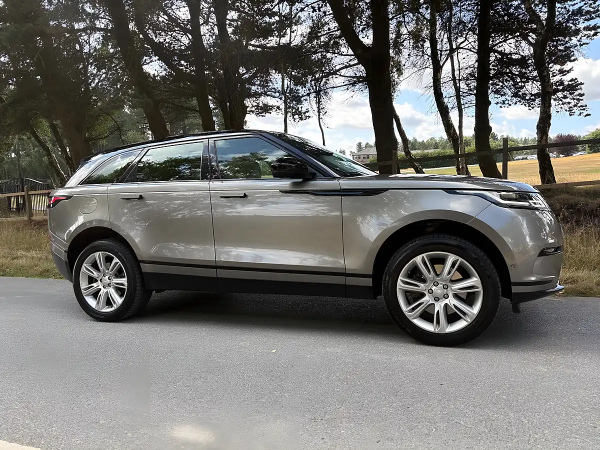 Used 2020 Land Rover Range Rover Velar Hse Silver - Interior and Exterior details 3
