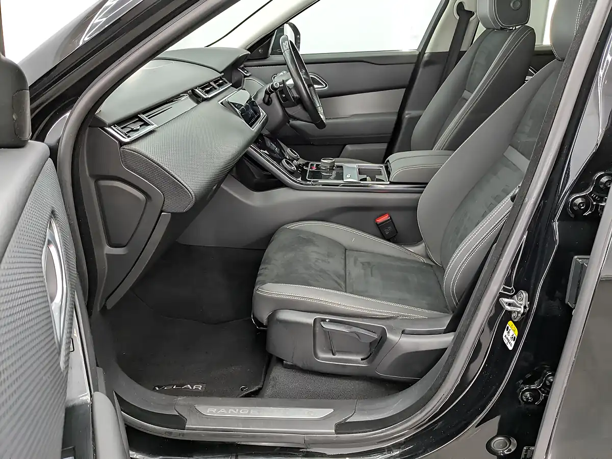 Used 2020 Land Rover Range Rover Velar Narvik Black - Interior and Exterior details 14