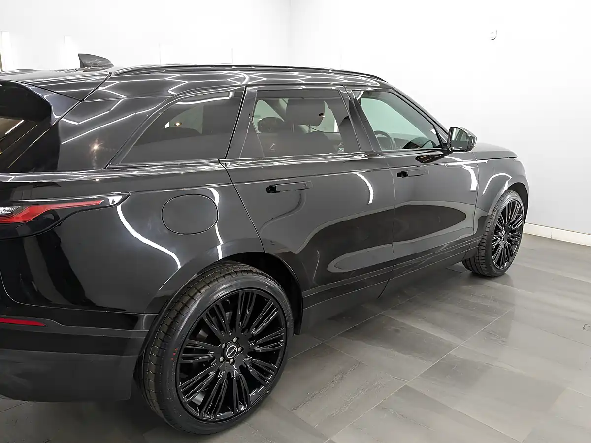 Used 2020 Land Rover Range Rover Velar Narvik Black - Interior and Exterior details 8