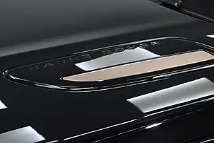 Used 2020 Land Rover Range Rover Velar R-Dynamic Hse Black - Interior and Exterior details 10