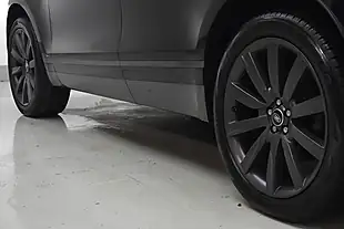 Used 2020 Land Rover Range Rover Velar R-Dynamic Hse Black - Interior and Exterior details 13