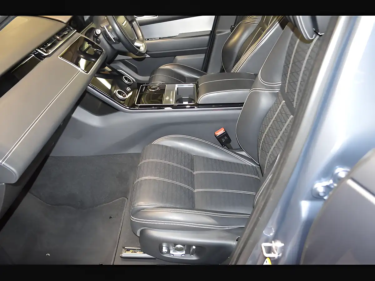 Used 2020 Land Rover Range Rover Velar R-Dynamic Hse Byron Blue - Interior and Exterior details 10