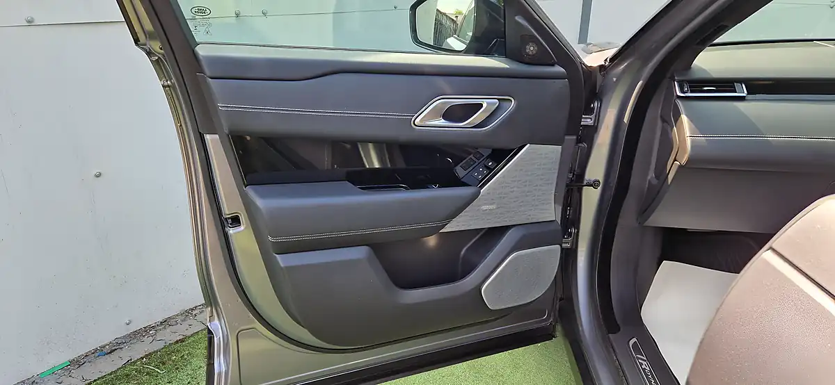 Used 2020 Land Rover Range Rover Velar R-Dynamic Hse Grey - Interior and Exterior details 19