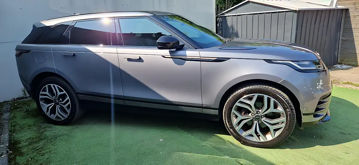 Used 2020 Land Rover Range Rover Velar R-Dynamic Hse Grey - Interior and Exterior details 4