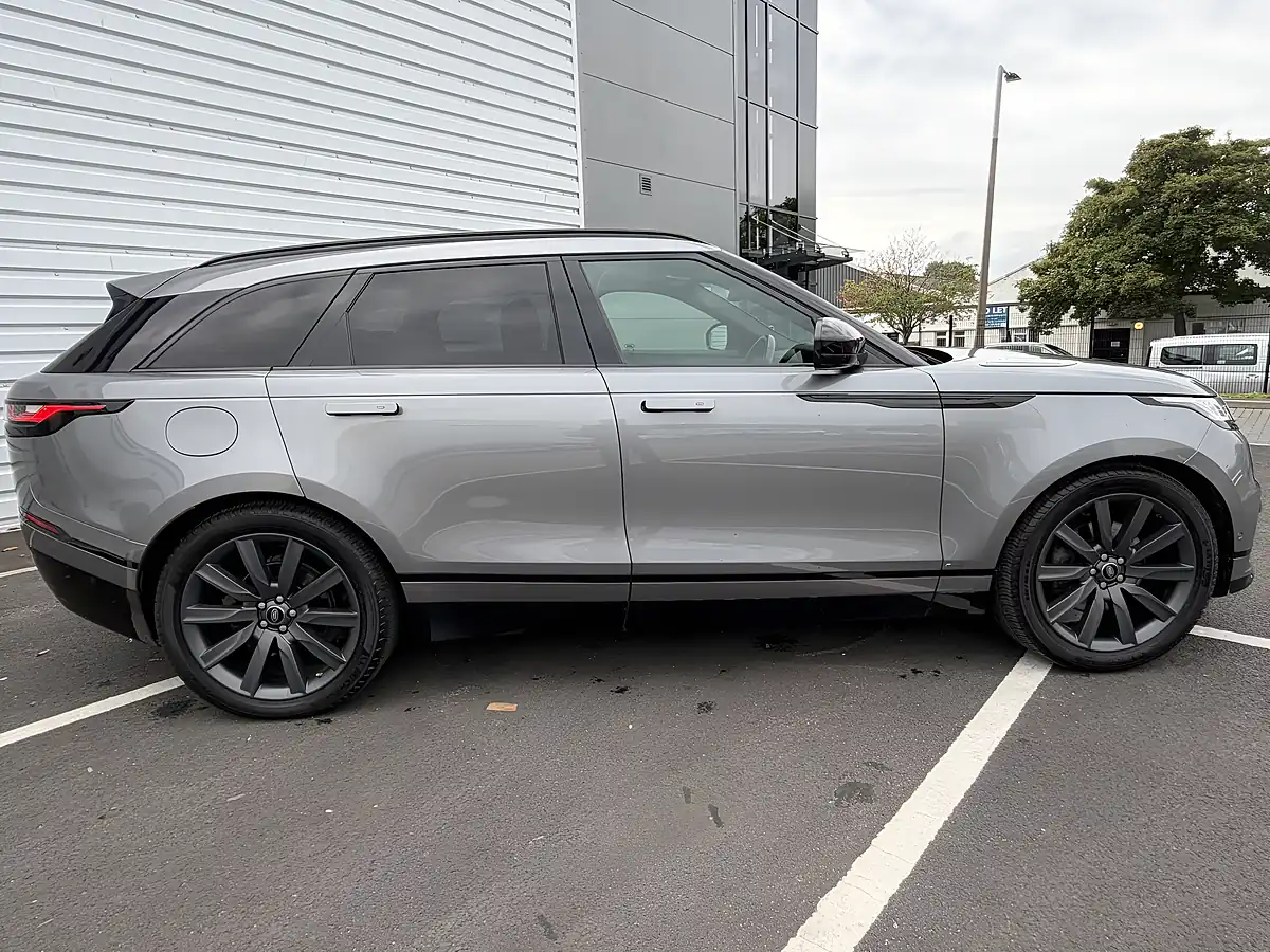 Used 2020 Land Rover Range Rover Velar R-Dynamic Hse Grey - Interior and Exterior details 9
