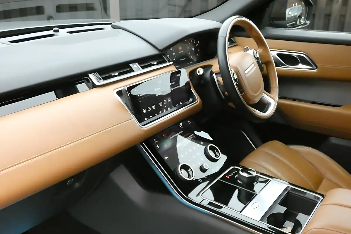 Used 2020 Land Rover Range Rover Velar R-Dynamic Hse Grey - Interior and Exterior details 11