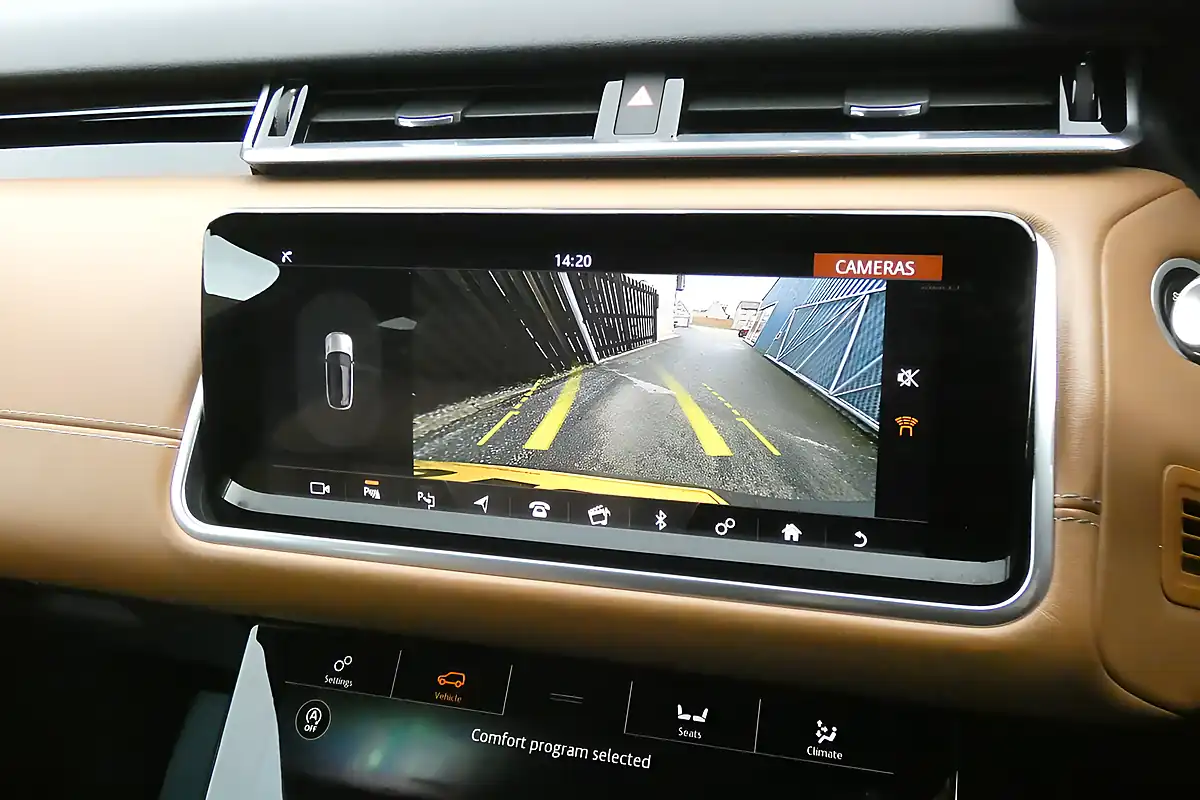 Used 2020 Land Rover Range Rover Velar R-Dynamic Hse Grey - Interior and Exterior details 14