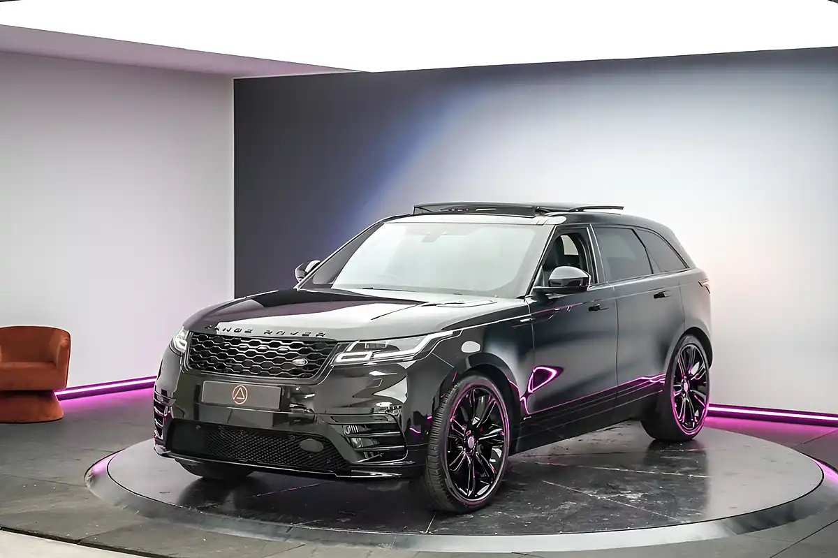 Used 2020 Land Rover Range Rover Velar R-Dynamic Hse Santorini Black - Interior and Exterior details 13