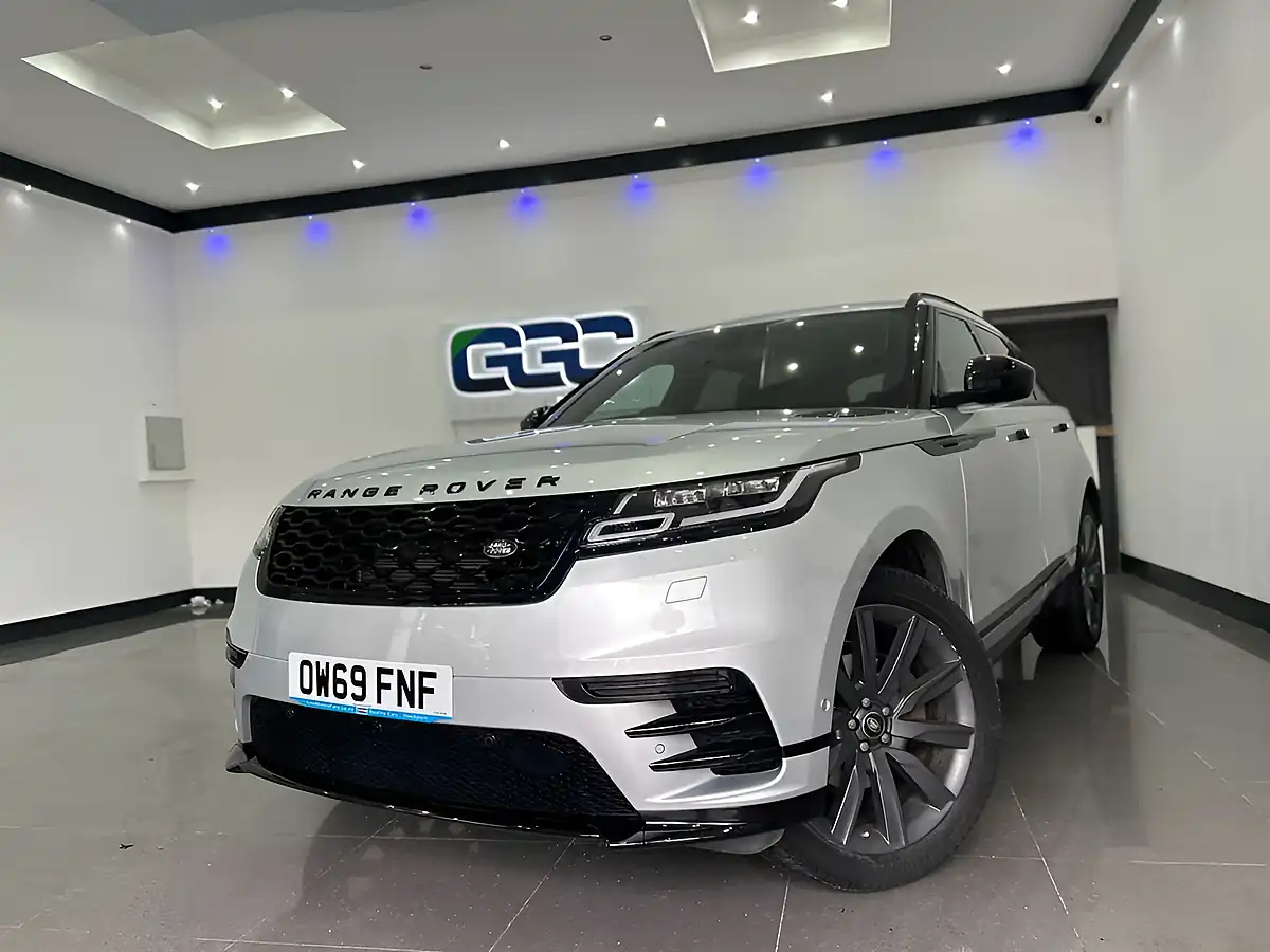Used 2020 Land Rover Range Rover Velar R-Dynamic Hse Silver - Interior and Exterior details 4
